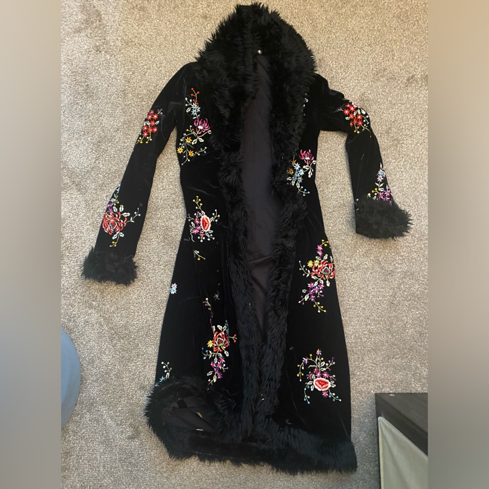 90s Betsy’s Johnson faux fur coat